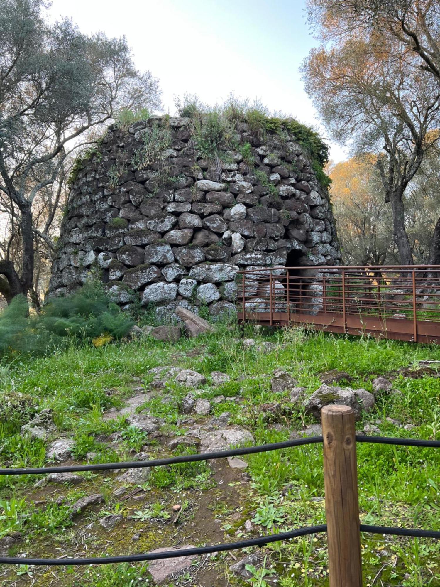 Muristene Pozzo Santa Cristina Paulilatino المظهر الخارجي الصورة